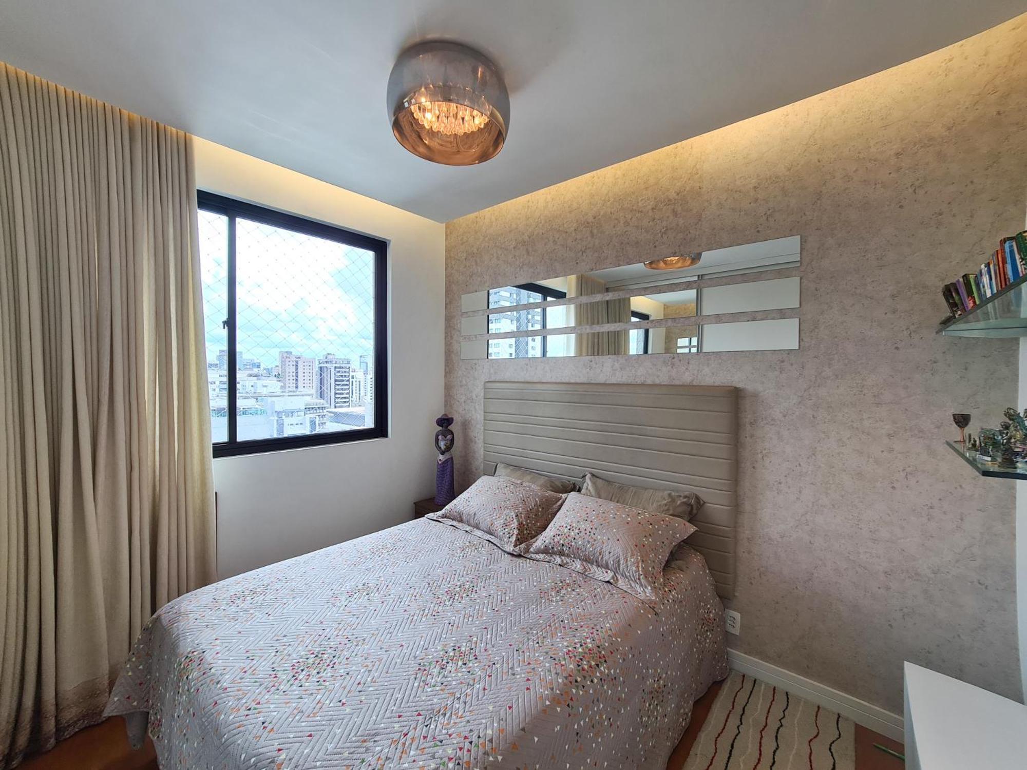 Volpi Residence Na Savassi - Sinta-Se Em Casa! 贝洛哈里桑塔 客房 照片